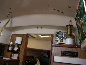 salon8.jpg - 50371 Bytes