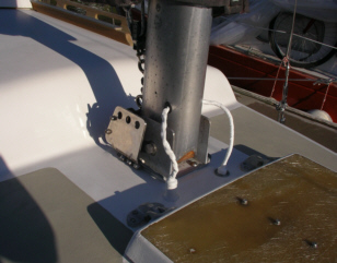 mastbas2.jpg - 41167 Bytes