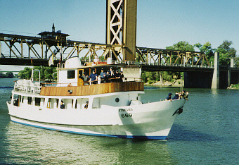 Steeves1.jpg - 73259 Bytes